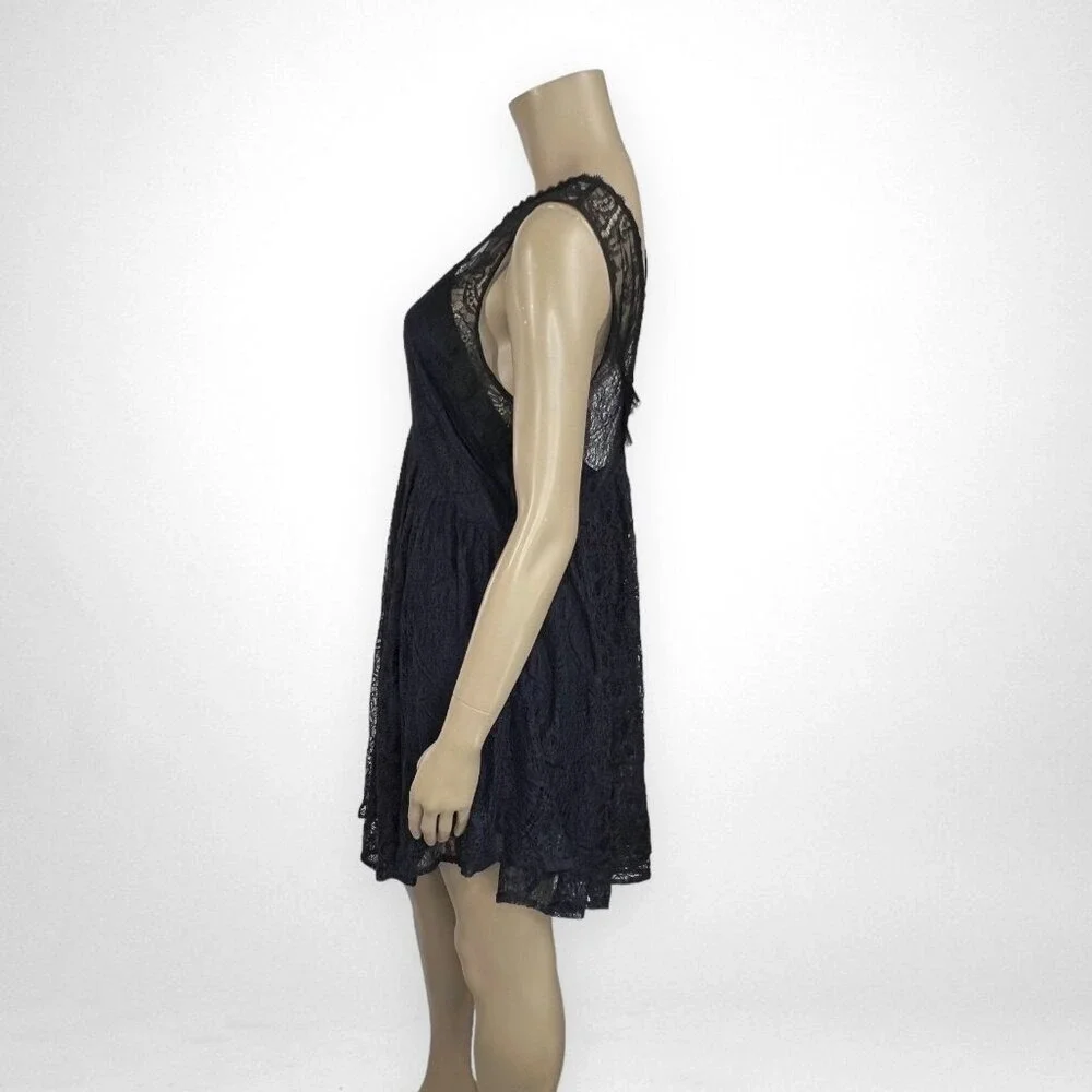 FREE‎ PEOPLE Don't You Dare Lace Black Dress M